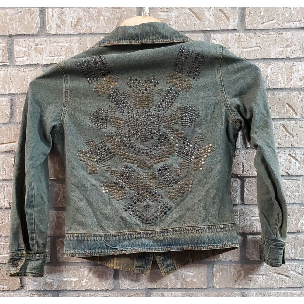 Cattlelac‎ Ranch Denim Jacket Men Size Medium Button Up Studded Design All Over
